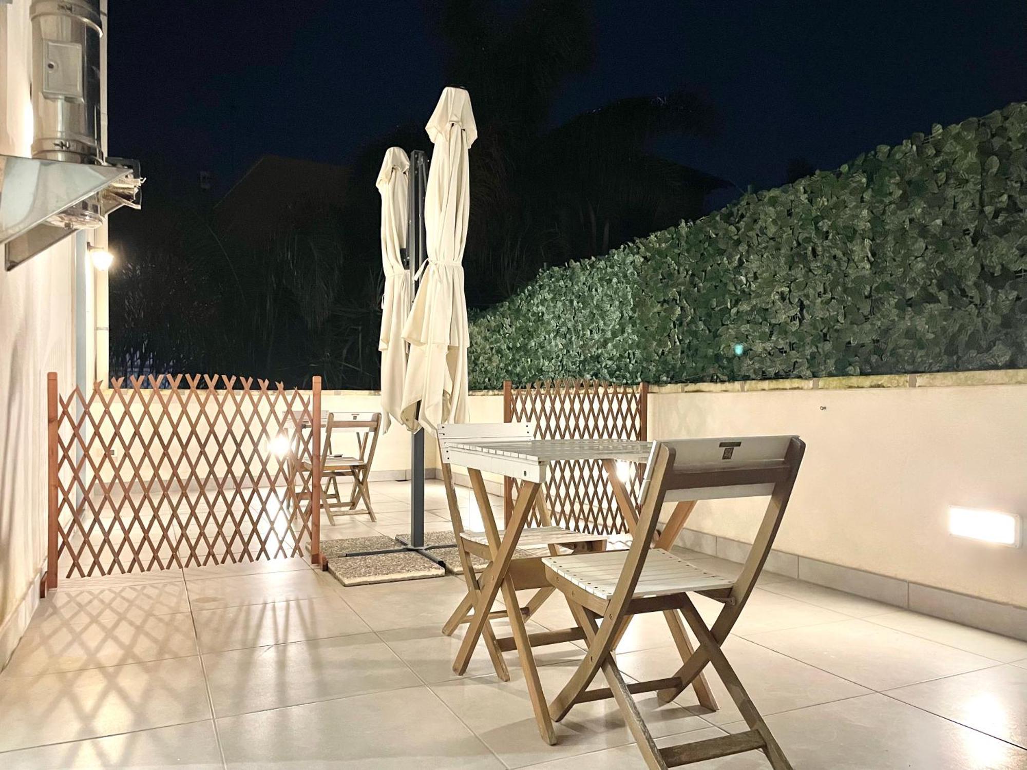 Le Porte Di Lecce Suites Экстерьер фото